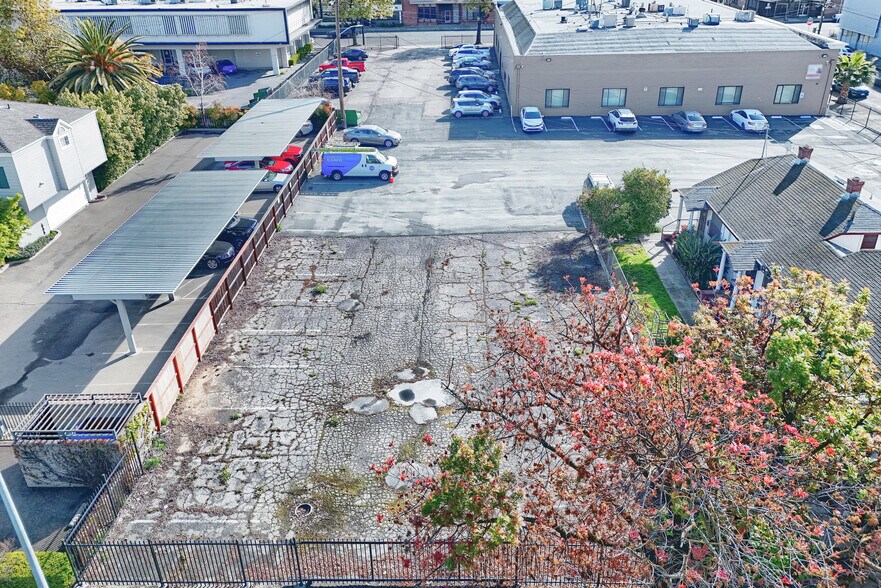 More Photos Of 33 E Magnolia St, Stockton Office For Lease