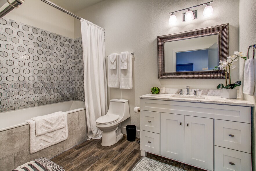 More Photos Of 2350 Bulverde Rd, Bulverde Hotel For Sale