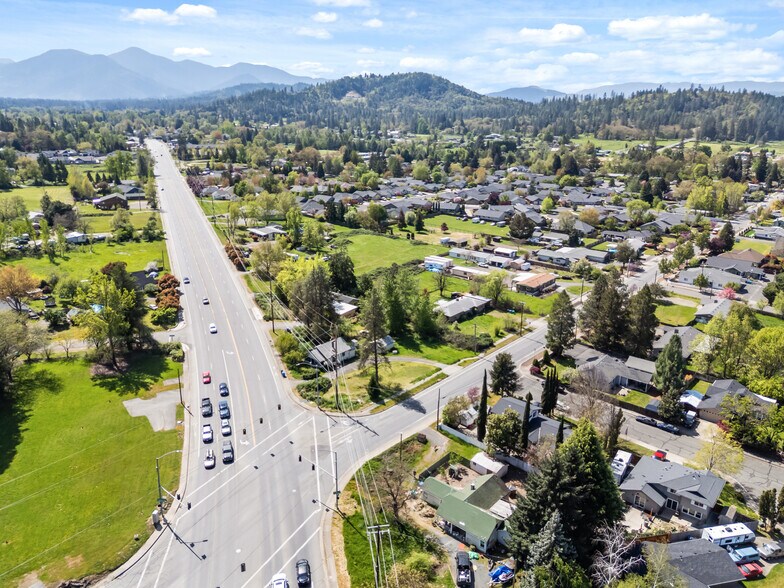 More Photos Of 815 W Harbeck Rd, Grants Pass Land For Sale