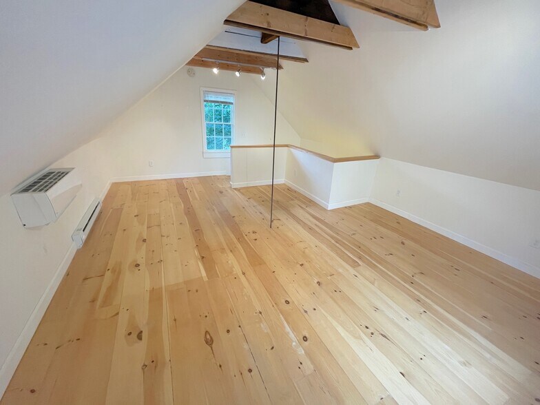 More Photos Of 426 Middle St, Portsmouth Office Residential For Lease