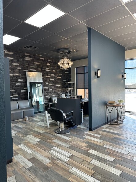 More Photos Of 2800 North Gate Blvd, Colorado Springs Freestanding For Lease