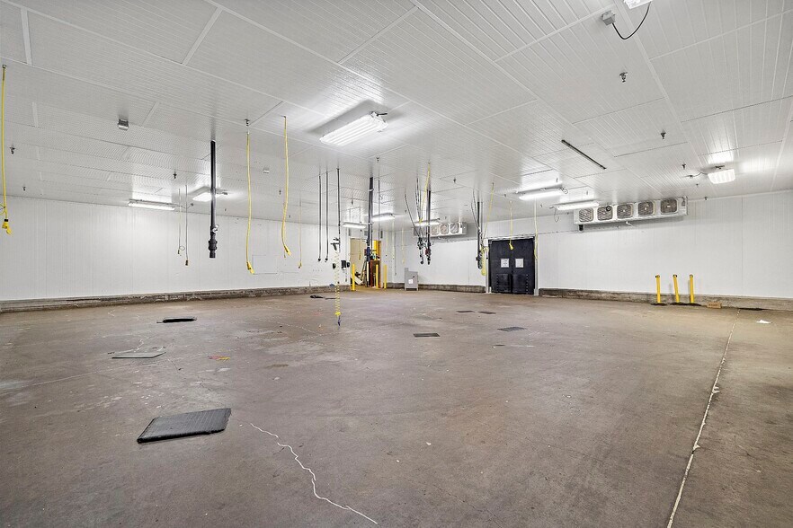 More Photos Of 333 N Euclid Way, Anaheim Food Processing For Lease