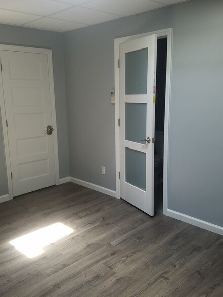 More Photos Of 828 Hempstead Tpke, Franklin Square Medical For Sale