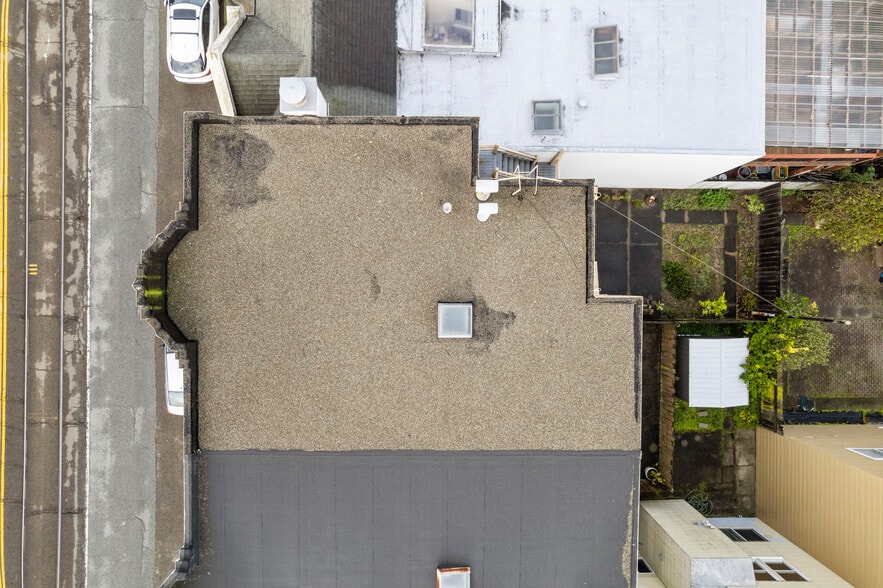 More Photos Of 1616-1618 Judah St, San Francisco Apartments For Sale