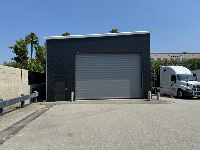 More Photos Of 2940 N Hollywood Way, Burbank Land For Lease