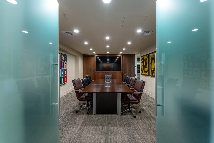 More Photos Of 853 Camino del Mar, Del Mar Office For Sale