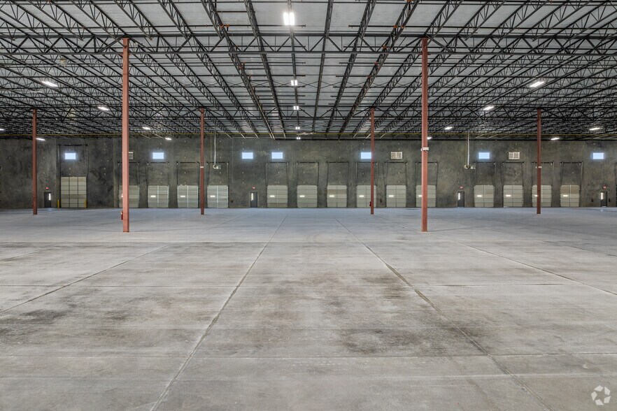 More Photos Of State Route 186 @ Interstate 85, Tuskegee Distribution For Lease