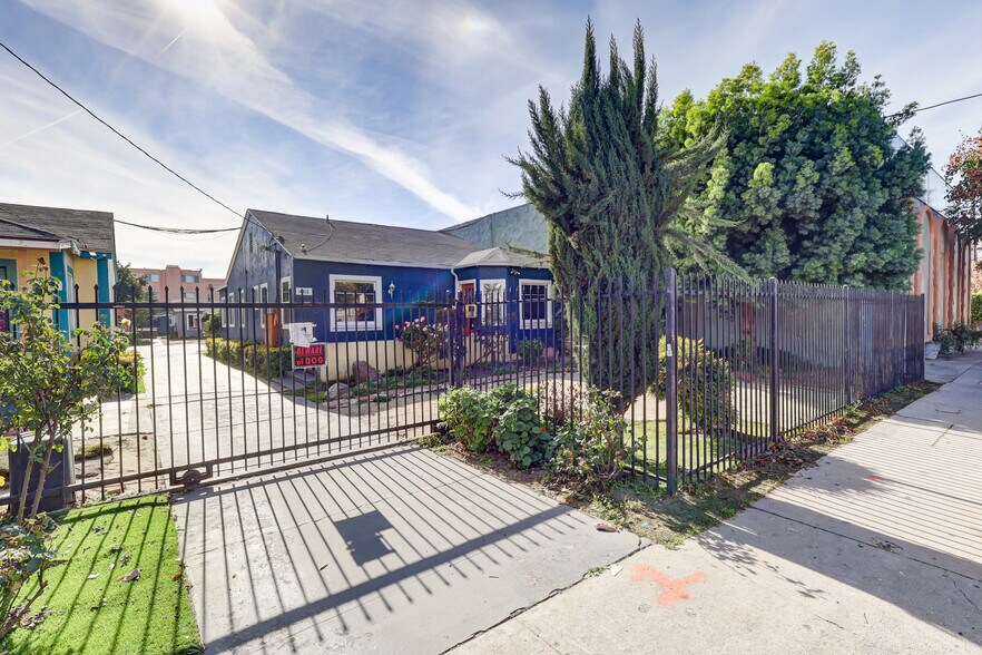 More Photos Of ,  Unknown For Sale