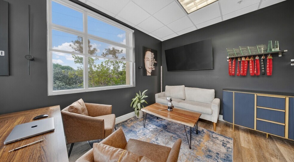 More Photos Of 10900 NW 25th St, Doral Office For Lease