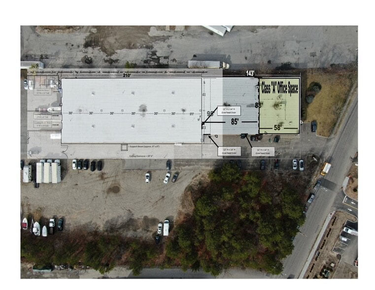 More Photos Of 39 Windsor Pl, Central Islip Warehouse For Lease