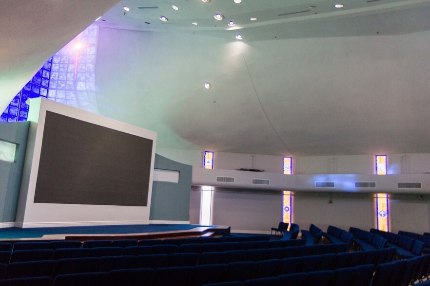 More Photos Of 1701 E Oakey Blvd, Las Vegas Religious Facility For Sale