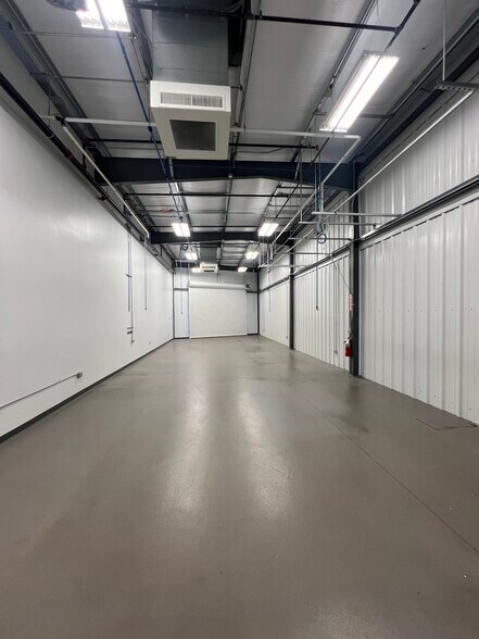 More Photos Of 2980 E Coliseum Blvd, Fort Wayne Industrial For Lease