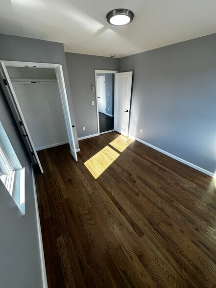 More Photos Of 1468-1472 Baldwin St, Waterbury Storefront Retail Residential For Sale