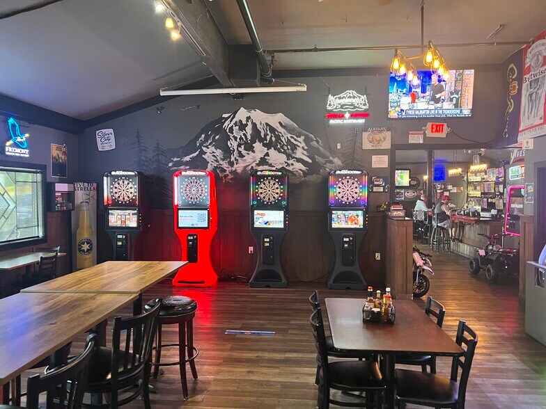 More Photos Of 6805 176th St E, Puyallup Restaurant For Sale