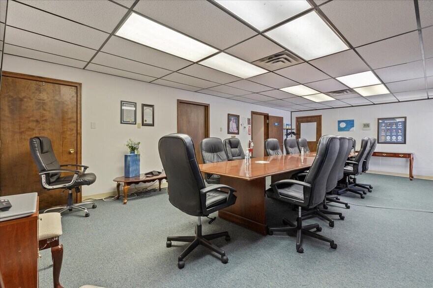 More Photos Of 1780 Westland Rd, Cheyenne Office For Sale