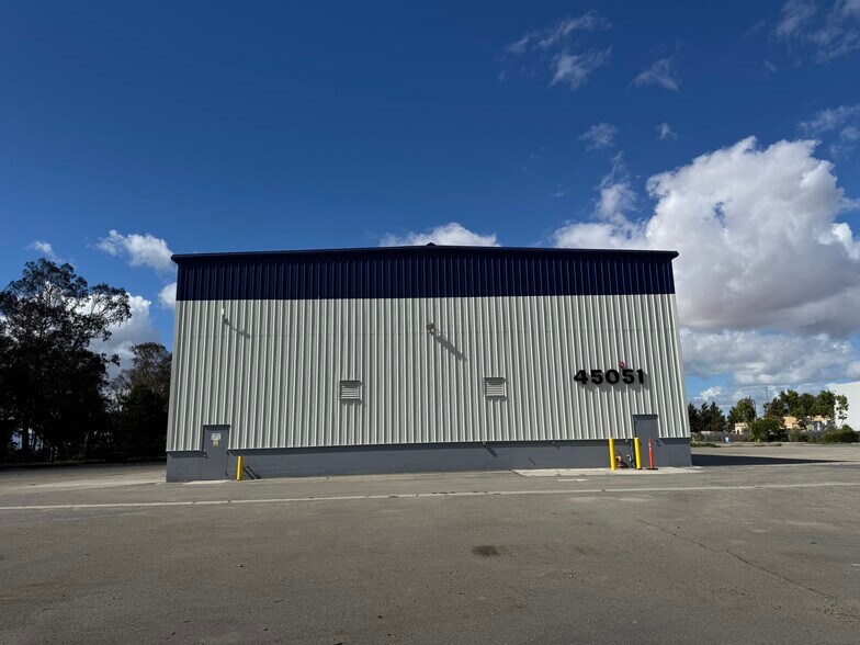 More Photos Of 45051 Industrial Dr, Fremont Warehouse For Lease