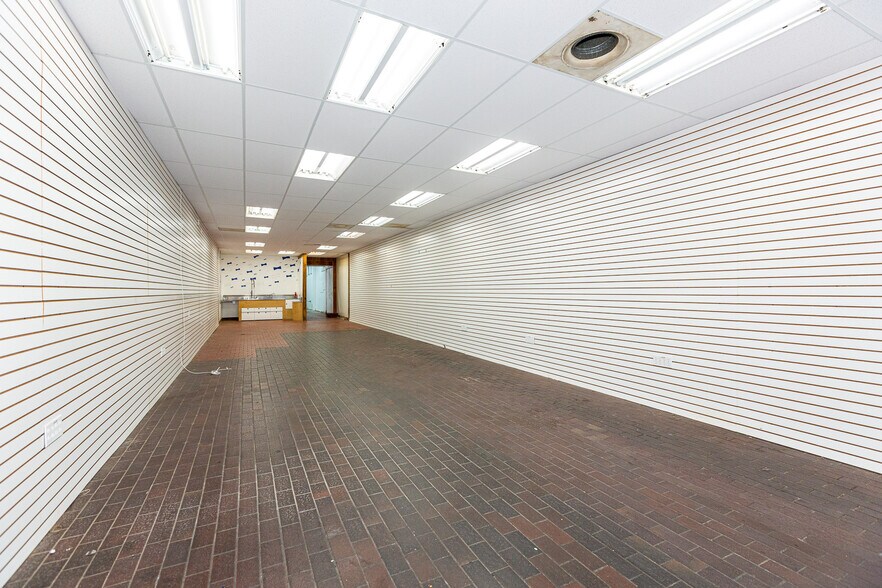 More Photos Of 2640-2650 Mission St, San Francisco Storefront For Sale