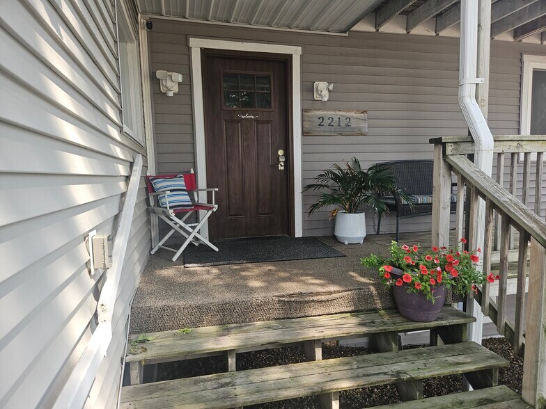 More Photos Of 2212 Okoboji Ave, Milford Multifamily For Sale