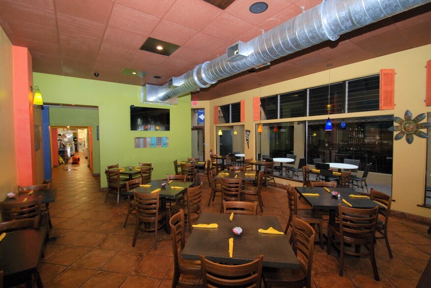 More Photos Of 902 E New Haven Ave, Melbourne Coworking Space