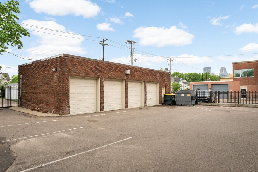More Photos Of 2318 Park Ave, Minneapolis Office For Sale