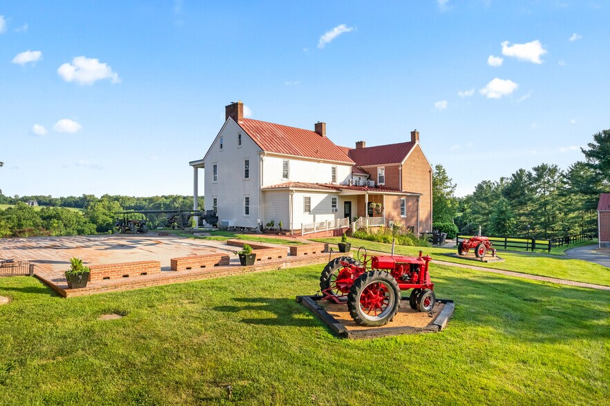 More Photos Of 15158 Berlin Tpke, Purcellville Lodge Meeting Hall For Sale
