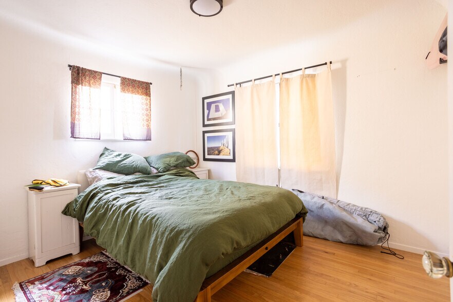 More Photos Of 1427 Euclid St, Santa Monica Apartments For Sale