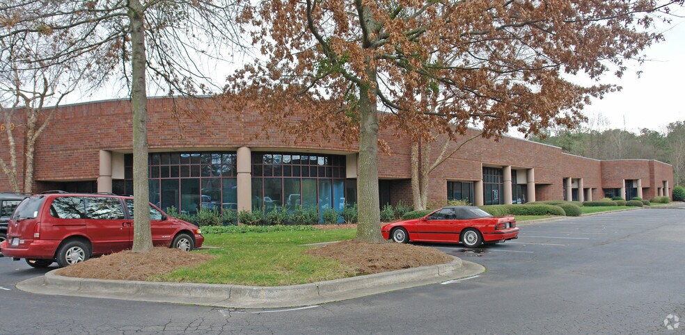 More Photos Of 1650 Oakbrook Dr, Norcross Light Distribution For Lease