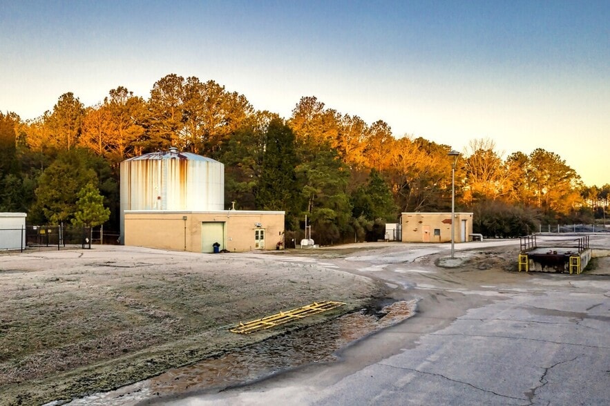 More Photos Of 1444 Lancaster Hwy, Chester Manufacturing For Sale