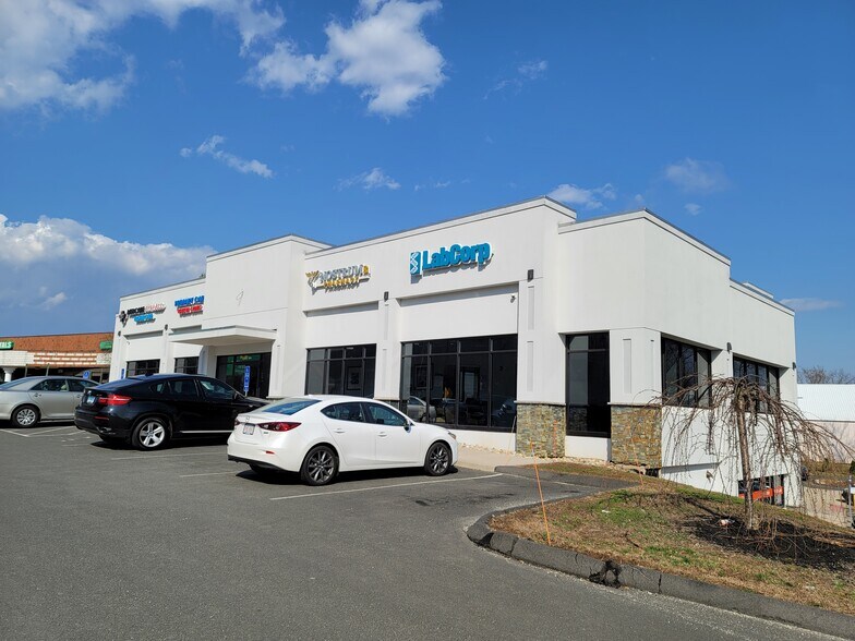 More Photos Of 2272-2288 Berlin Tpke, Newington Medical For Lease