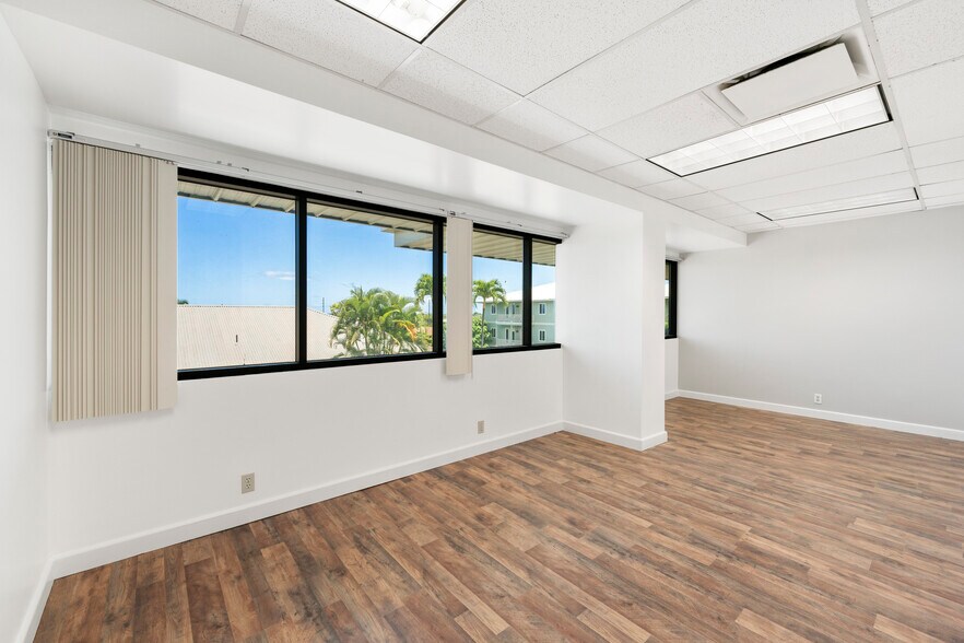 More Photos Of 75-167 Hualalai Rd, Kailua Kona Medical For Sale
