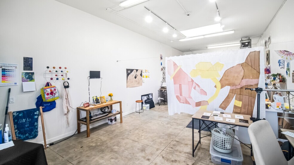 More Photos Of 1736-1738 E 7th St, Long Beach Storefront For Sale