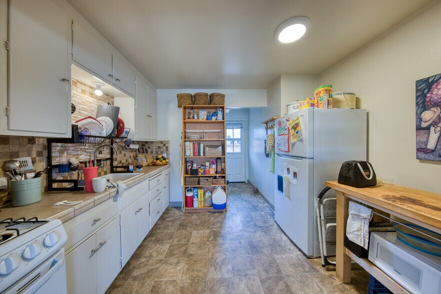 More Photos Of 24039 Park St, Hayward Apartments For Sale