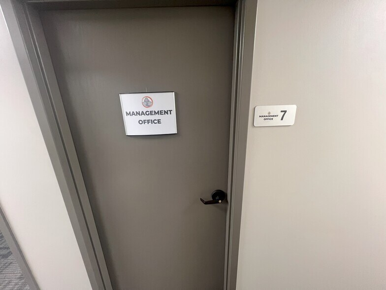 More Photos Of 300 3rd Ave SE, Rochester Coworking Space