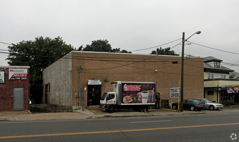 Primary Photo Of 203A Sheridan Blvd, Inwood Warehouse For Lease