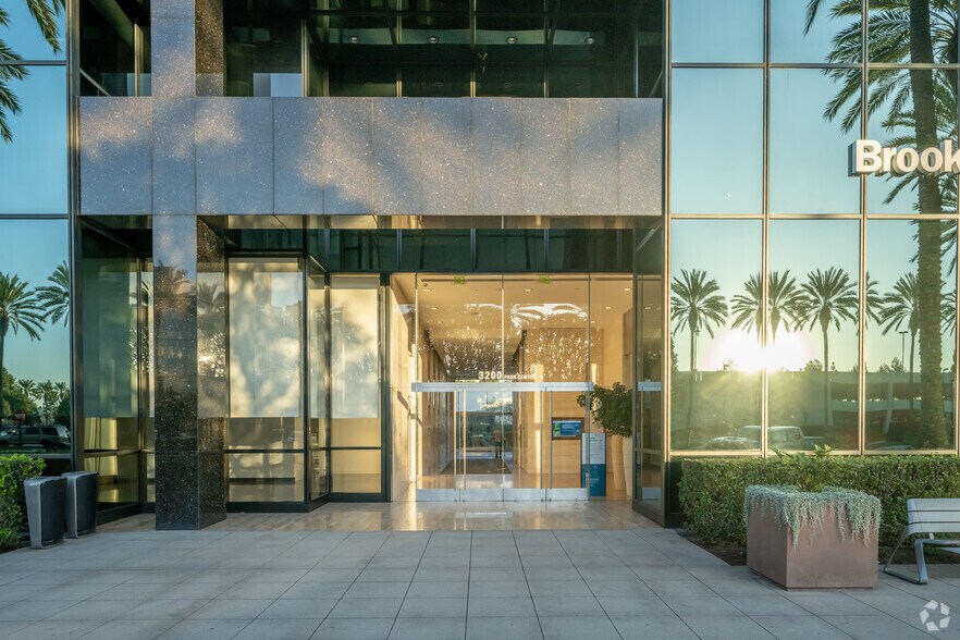 More Photos Of 3200 Park Center Dr, Costa Mesa Office For Lease