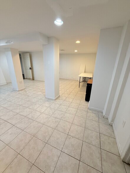 More Photos Of 1013-1015 Park Ave, Plainfield Apartments For Lease