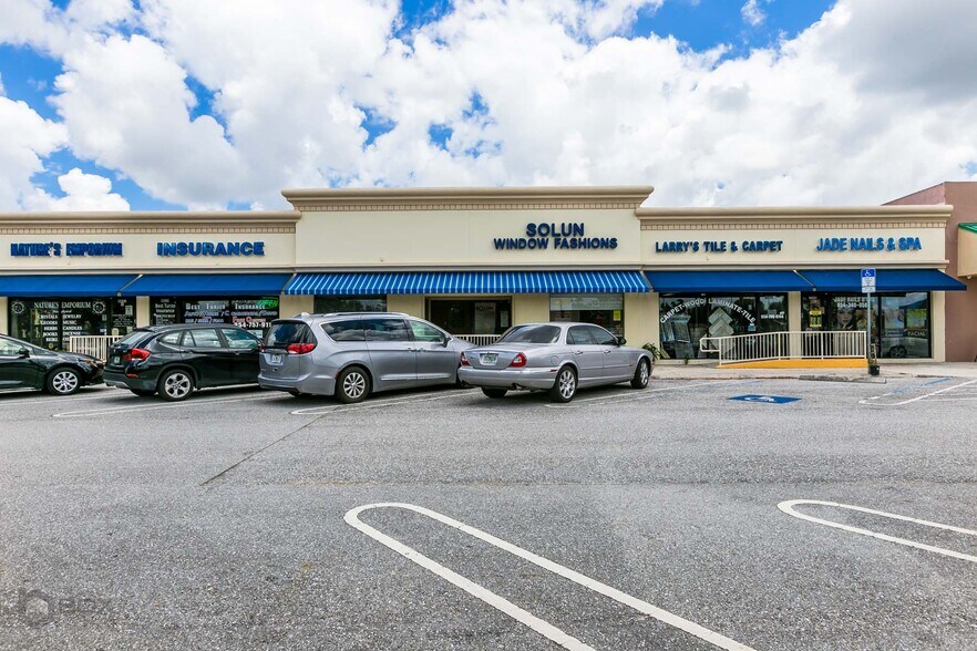 More Photos Of 8031-8041 W Sample Rd, Coral Springs Storefront For Lease