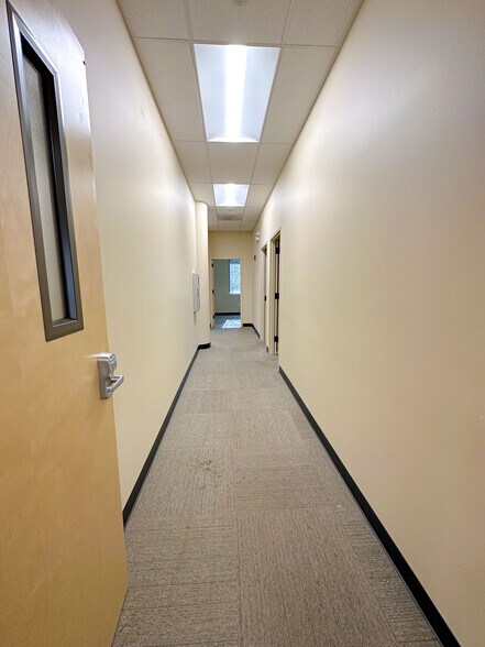 More Photos Of 5121 Skyline Village Loop S, Salem Medical For Sale