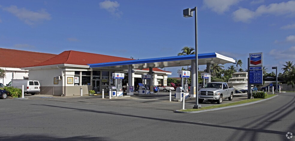 More Photos Of 25 Kaneohe Bay Dr, Kailua Unknown For Lease