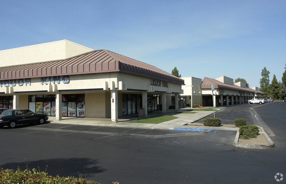 Primary Photo Of Ashe Rd @ SWC Ashe Rd. & Ming Ave., Bakersfield Unknown For Lease