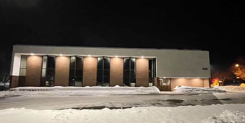 More Photos Of 5101 Thimsen Ave, Minnetonka Medical For Lease
