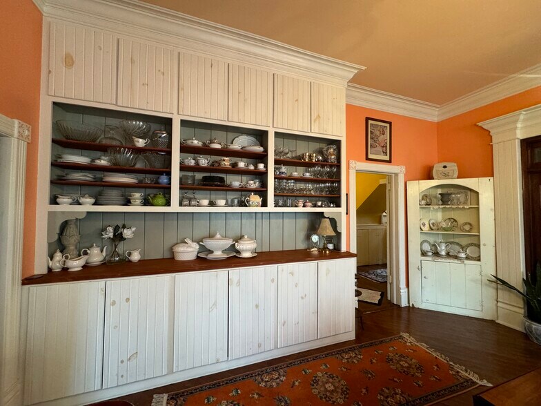 More Photos Of 224 W Chickasaw St, Tahlequah Hospitality For Sale