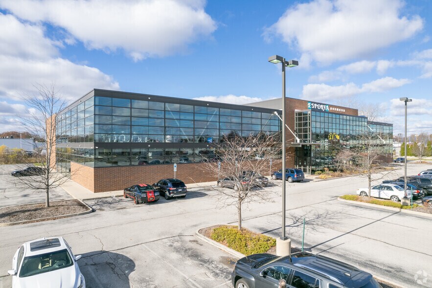 More Photos Of 2859 N Holland Sylvania Rd, Toledo Health Club For Sale