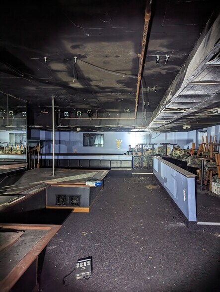 More Photos Of 7925 Nevada Ave, Hammond Freestanding For Sale