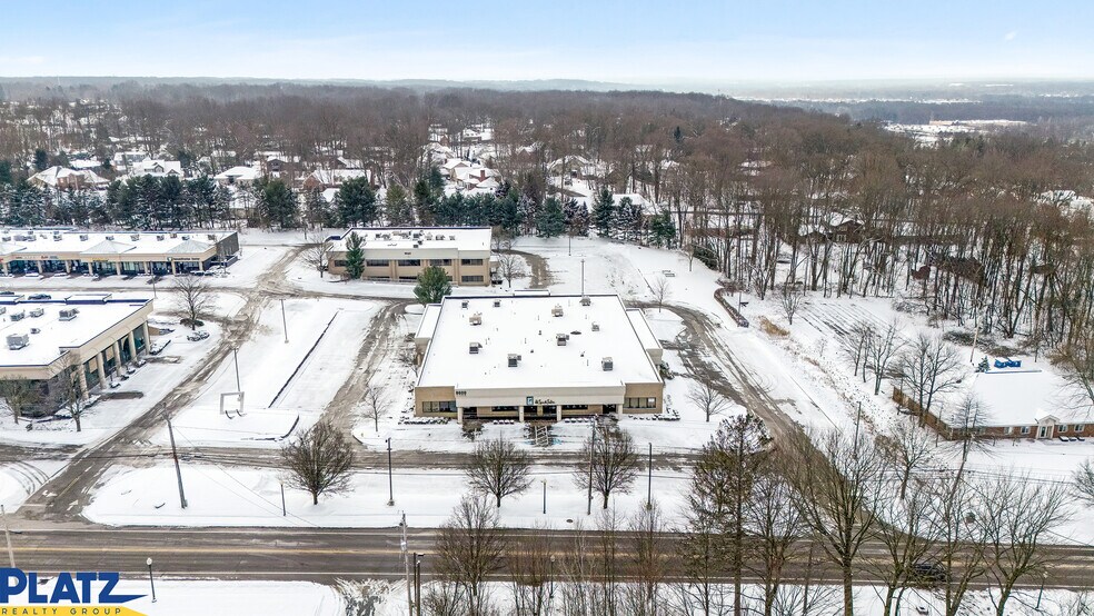 More Photos Of 8600 E Market St, Warren Office For Lease