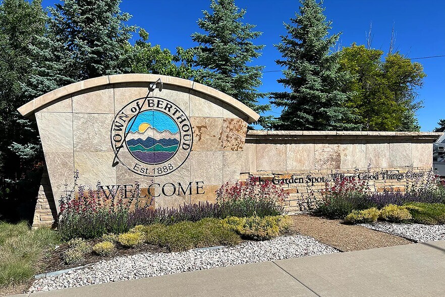 More Photos Of 512 5th St, Berthoud Office For Lease