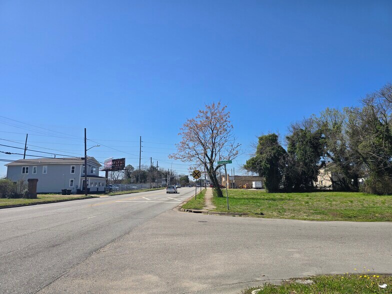 More Photos Of 2008 Portsmouth Blvd, Portsmouth Warehouse For Sale