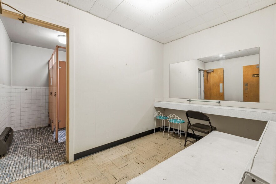 More Photos Of 350 E Tulane Rd, Columbus Religious Facility For Sale