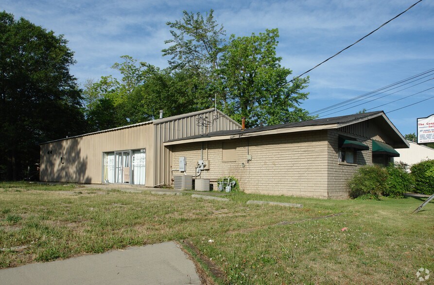 More Photos Of 697 Forest Pky, Forest Park Office For Sale