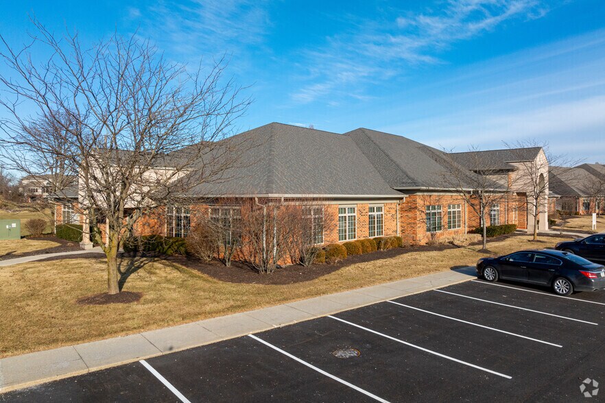 Primary Photo Of 1001 Chestnut Hills Pky, Fort Wayne Office For Lease